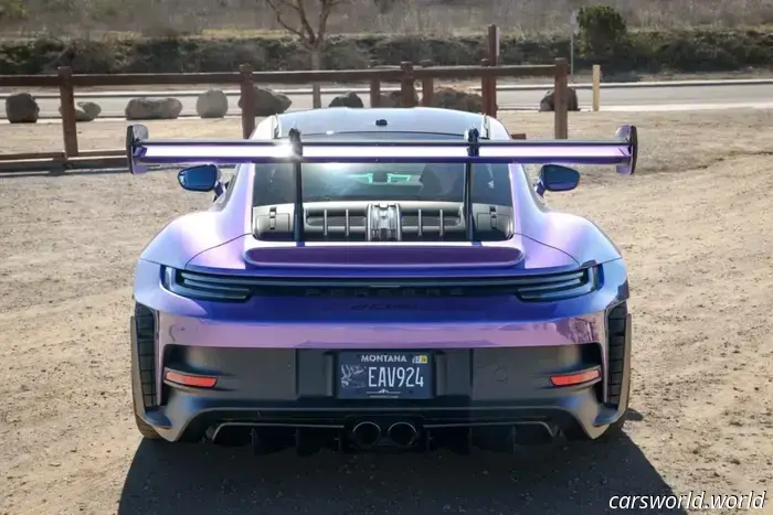 Viola Viola Porsche 911 GT3 RS ha Options 90.000 vale la pena di opzioni / Carscoops